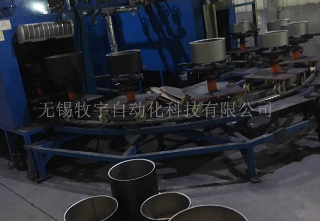 實(shí)心胎類自動(dòng)噴膠機(jī)